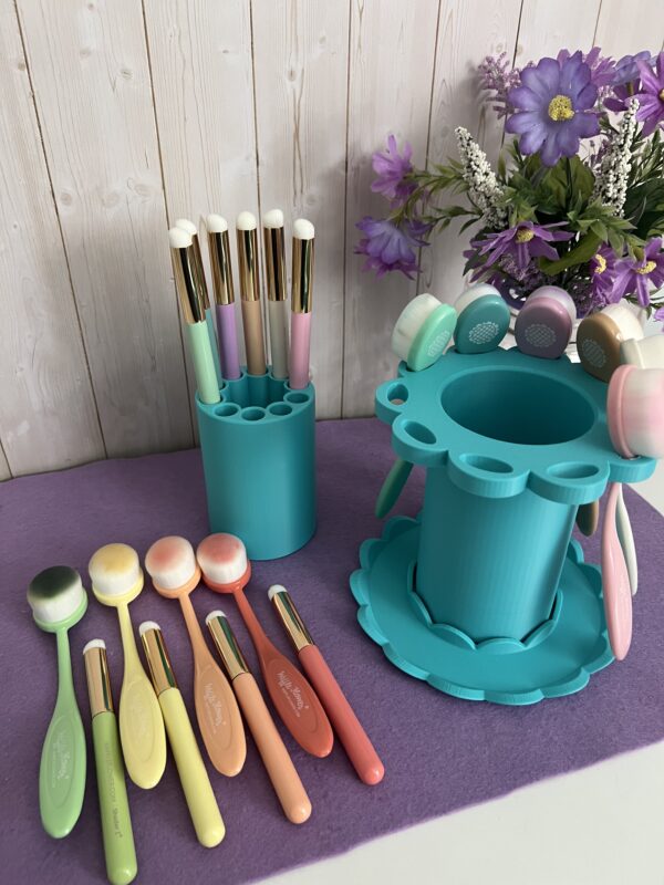 spinning blending brush holder