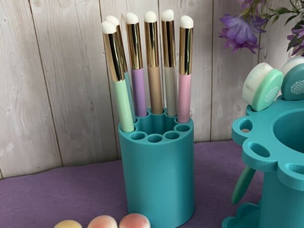 small blending brush holder